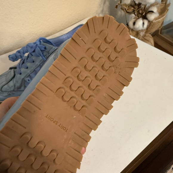 TORY SPORT by Tory Burch Metallic Light Blue Leather Ruffle Sneakers Wom's 6.5M - Picture 5 of 11